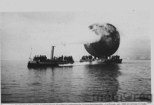Le vapeur à hélices «La Broye» au service de l'armée, en 1915